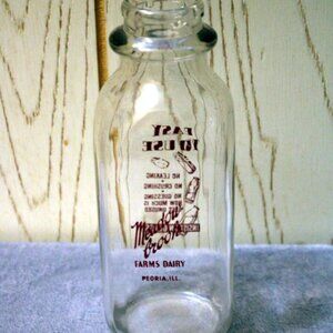 Meadow Brook Farms Dairy Pint Glass Milk Bottle - Vintage